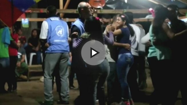 La ONU «tomará medidas» contra dos de sus observadores por bailar con guerrilleras de las FARC