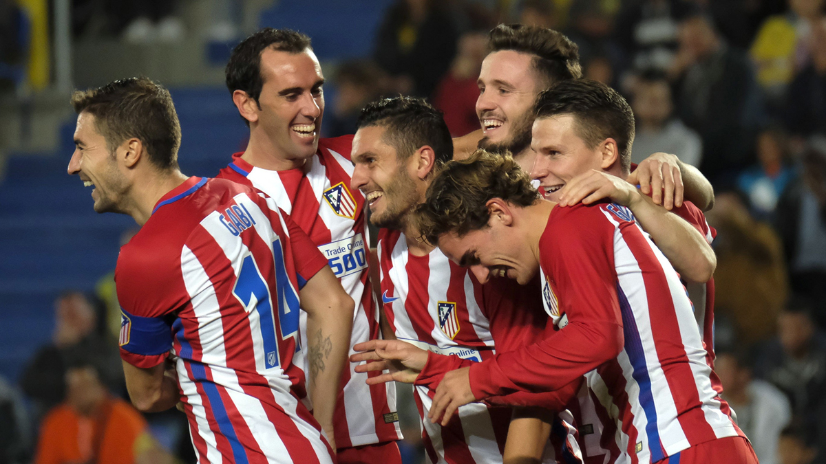 Varios jugadores del Atlético, celebrando el gol de Griezmann.