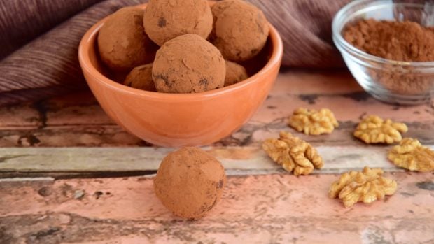 trufas de nueces y dátiles