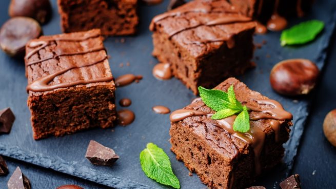 Pastel de chocolate y castañas