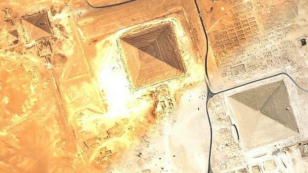 google earth descubrimientos piramides