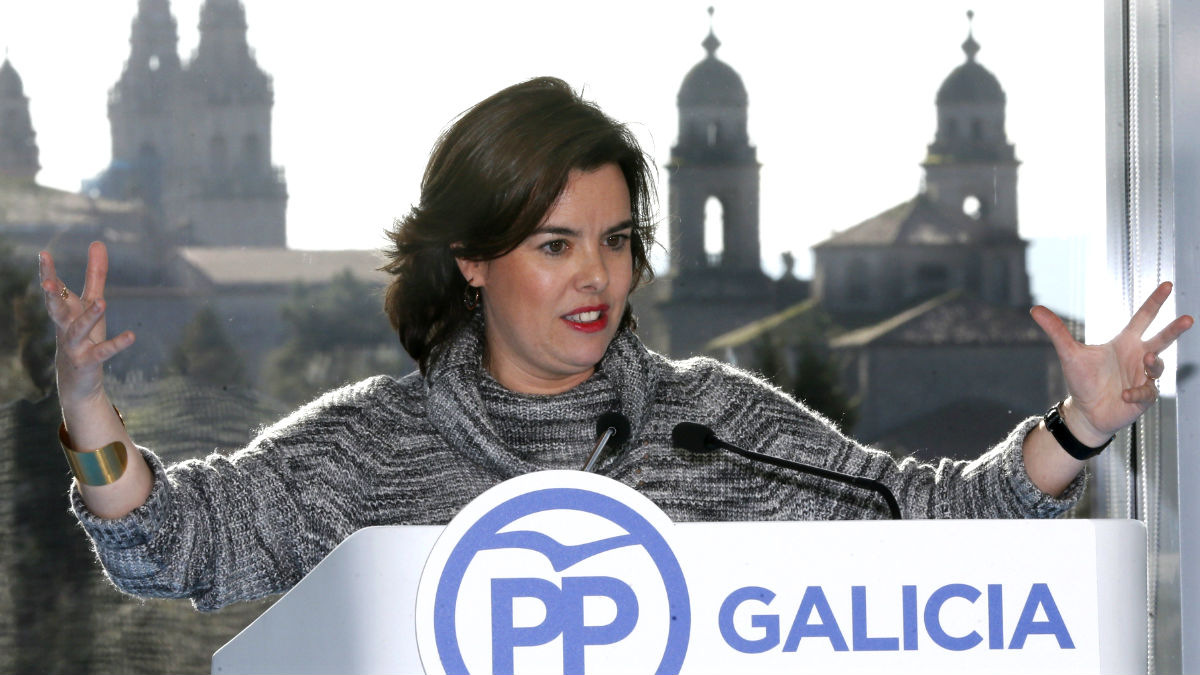 Soraya Sáenz de Santamaría, este sábado en Santiago de Compostela (Foto: Efe).