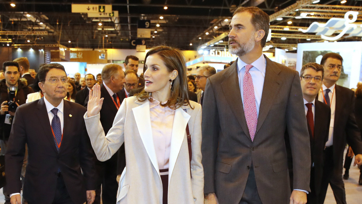 Los Reyes Felipe y Letizia, durante la inauguración de la trigésimo Fitur 2017 (Foto: EFE).