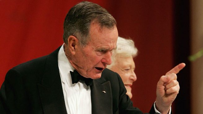 George Bush padre abandona la UCI donde fue ingresado por problemas respiratorios
