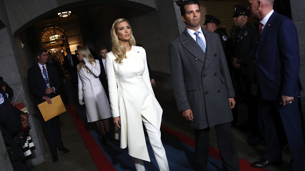 Ivanka Trump a la izquierda junto a su hemano Donald Trump Jr. (Foto: Getty)