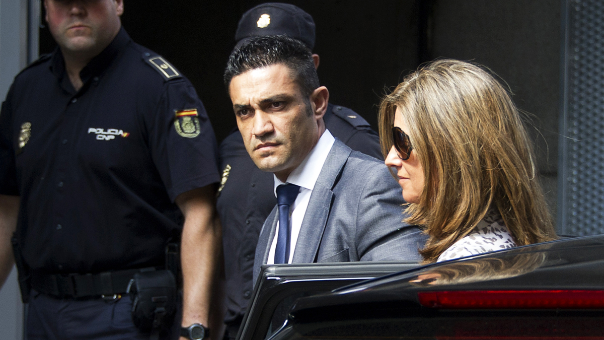 Sergio Ríos junto a Rosalía Iglesias (Foto: AFP)