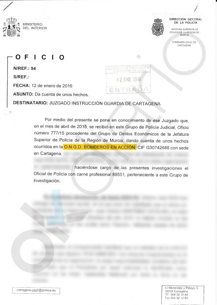 Oficio policial sobre la investigación de "Bomberos en acción".