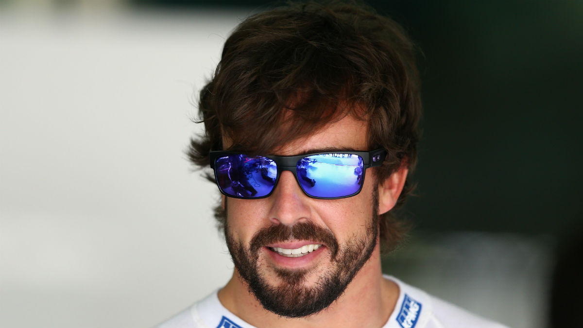 Para Zak Brown, Director Ejecutivo de McLaren, Fernando Alonso es el mejor piloto del mundo. (Getty)