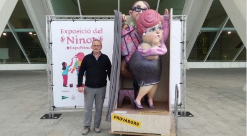 Llegada de los primeros ninots de la Exposición del Ninot 2017