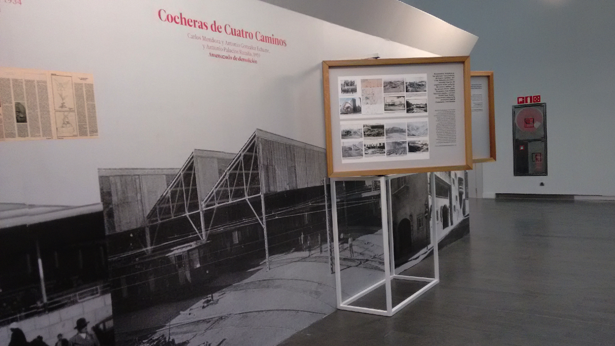 Exposición ‘Ciudad Decisiva’ en CentroCentro con las Cocheras de Cuatro Caminos. (Foto: OKDIARIO)