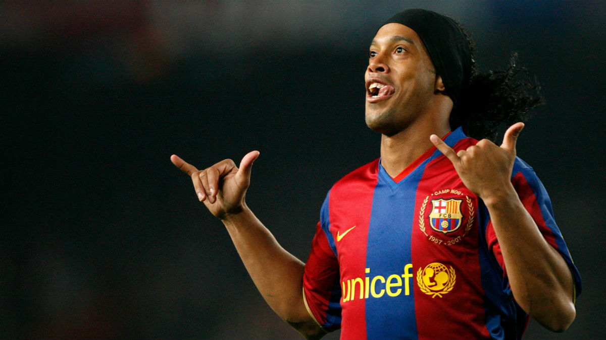 Ronaldinho, en su última etapa como jugador del Barcelona.