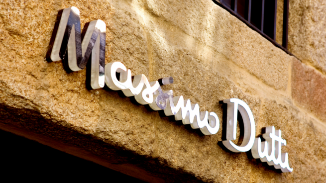 Entrada de una de las tiendas de Massimo Dutti (Foto: Inditex)