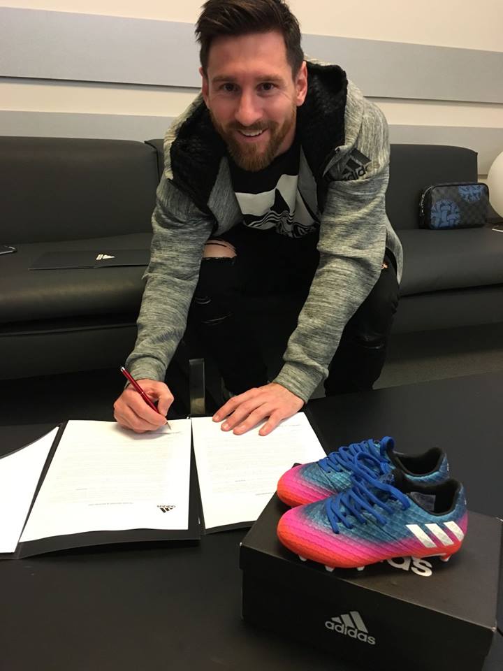 Messi firma su renovación… con Adidas