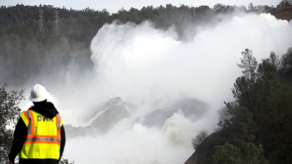 Presa de Oroville, en California, cerca del colapso (Foto: AFP)