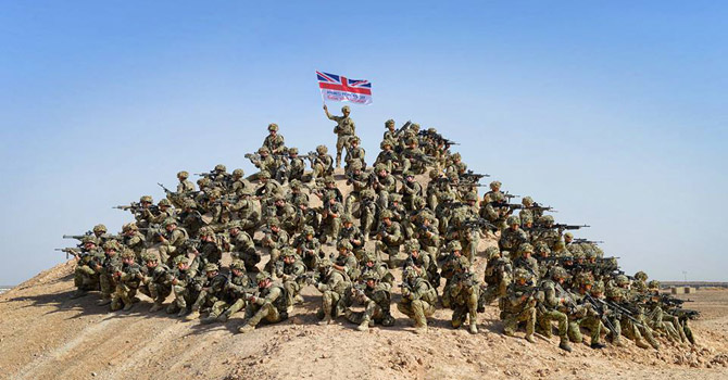 La fotografía de los doce soldados camuflados que está dando la vuelta al mundo