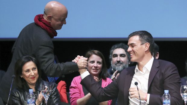 Odón Elorza, Pedro Sánchez y Margarita Robles