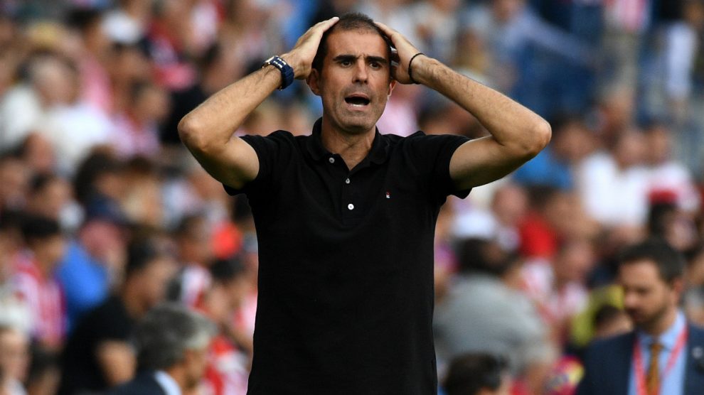 Gaizka Garitano, durante un partido. (AFP)