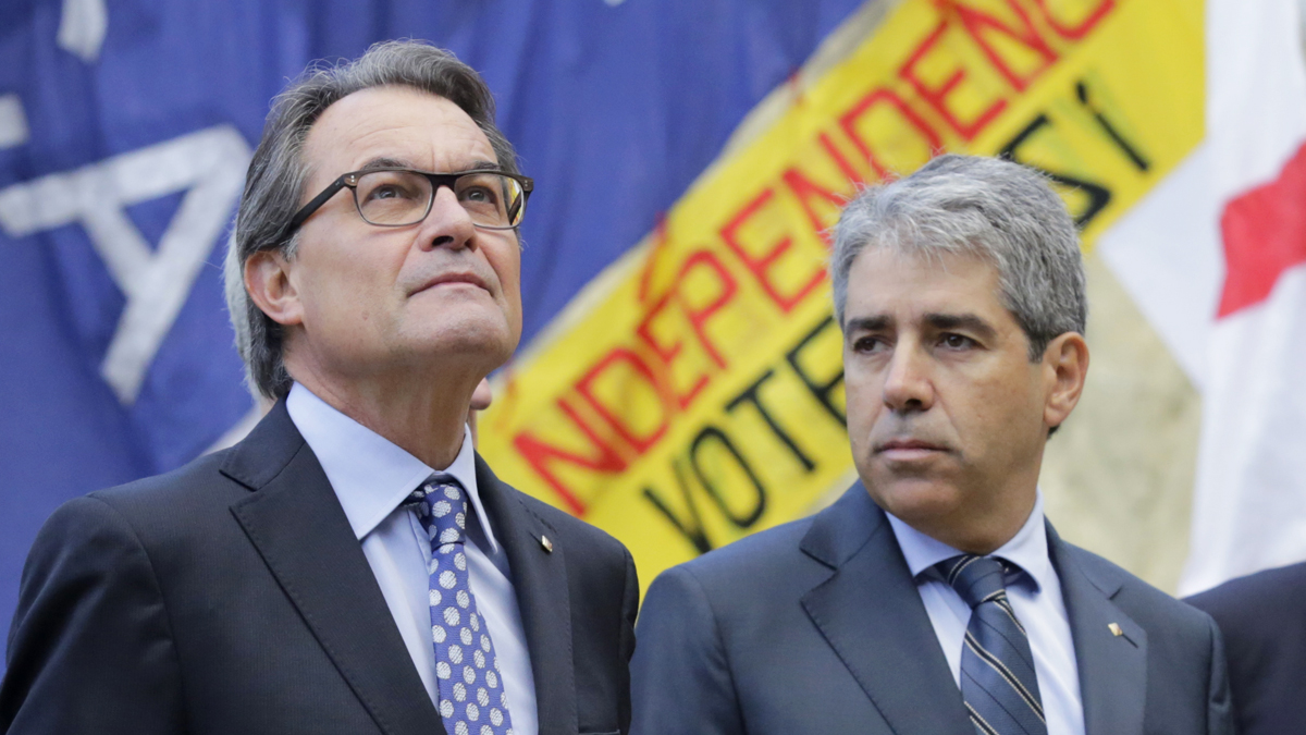 Artur Mas y Francesc Homs. (Foto: AFP)