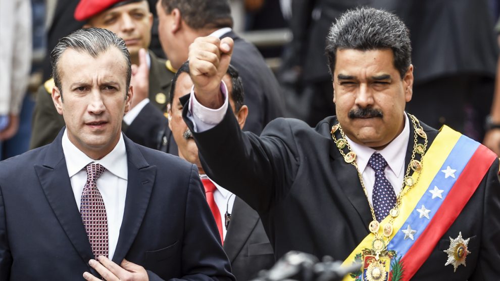 Tareck El Aissami y Nicolás Maduro (Foto: AFP).