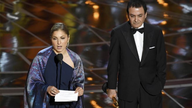 EEUU felicita por Twitter a un director de cine iraní por su Oscar y después retira el mensaje