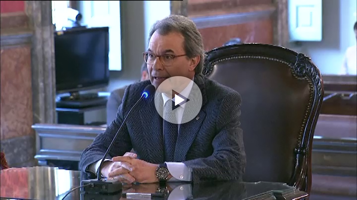 Artur Mas, durante su declaración en el Tribunal Supremo en el juicio a Homs por el 9N.