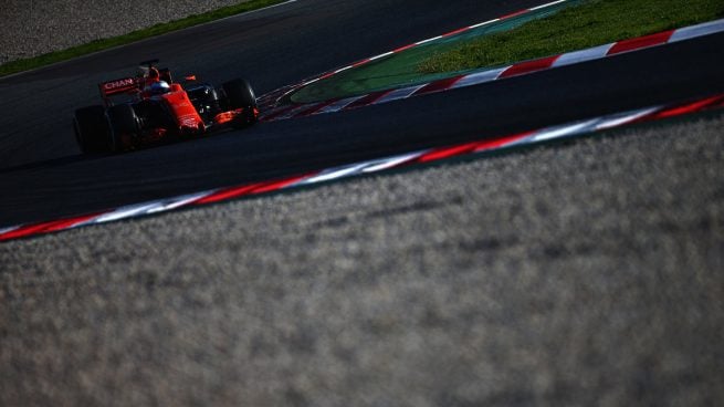 Fernando Alonso con el McLaren-Honda MCL32 Getty)