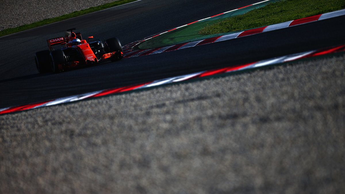 Fernando Alonso con el McLaren-Honda MCL32 Getty)