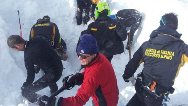Al menos cuatro esquiadores muertos por una avalancha en los Alpes