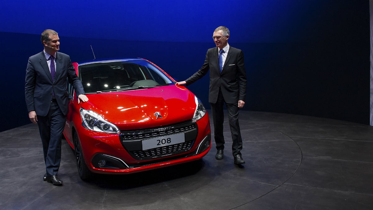 Presidente de Peugeot, Maxime Picat junto al presidente de PSA Peugeot Citroen, Carlos Tavares. (Foto: Getty)