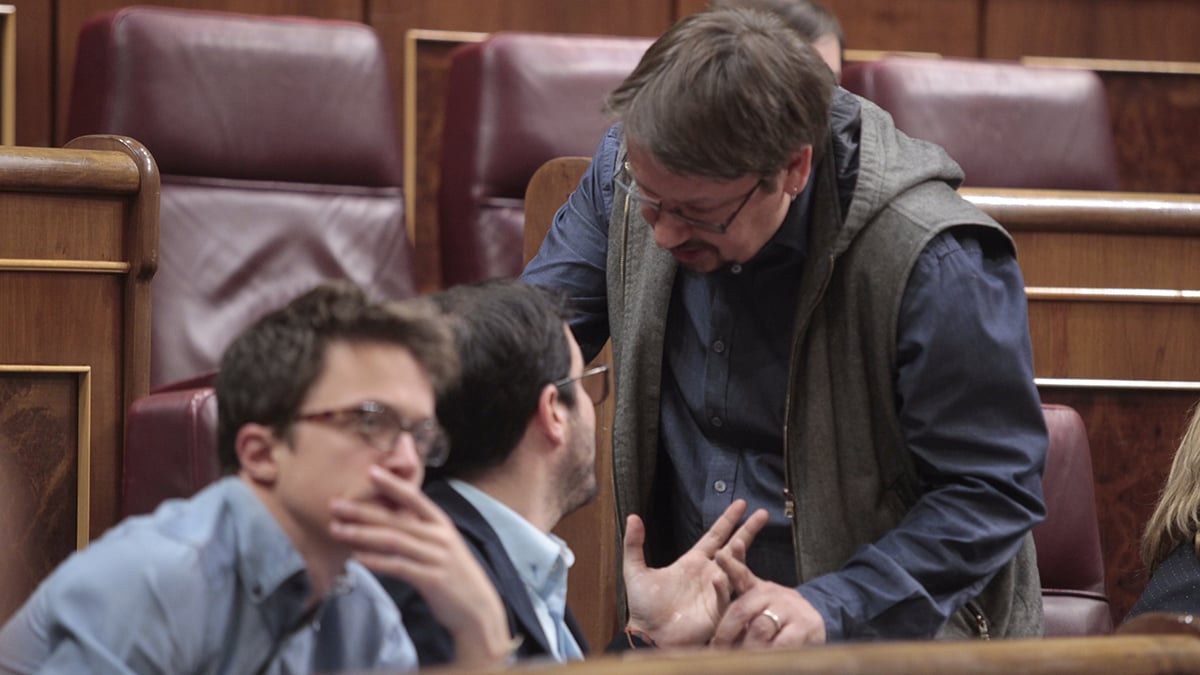 Xavier Domènech conversa con Alberto Garzón (Foto: Francisco Toledo)