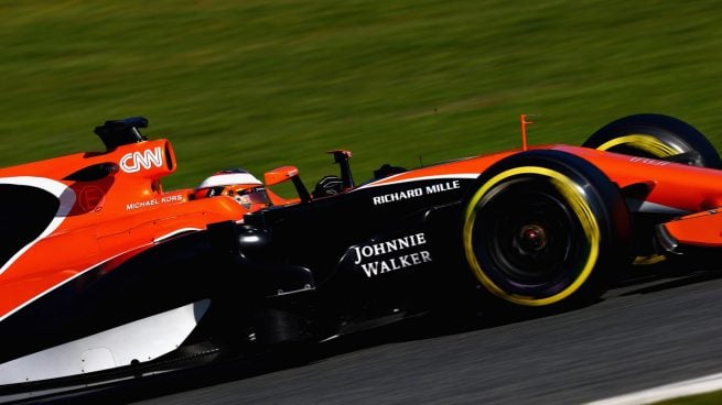 Vandoorne con el MCL32 de McLaren-Honda en Barcelona (Getty)