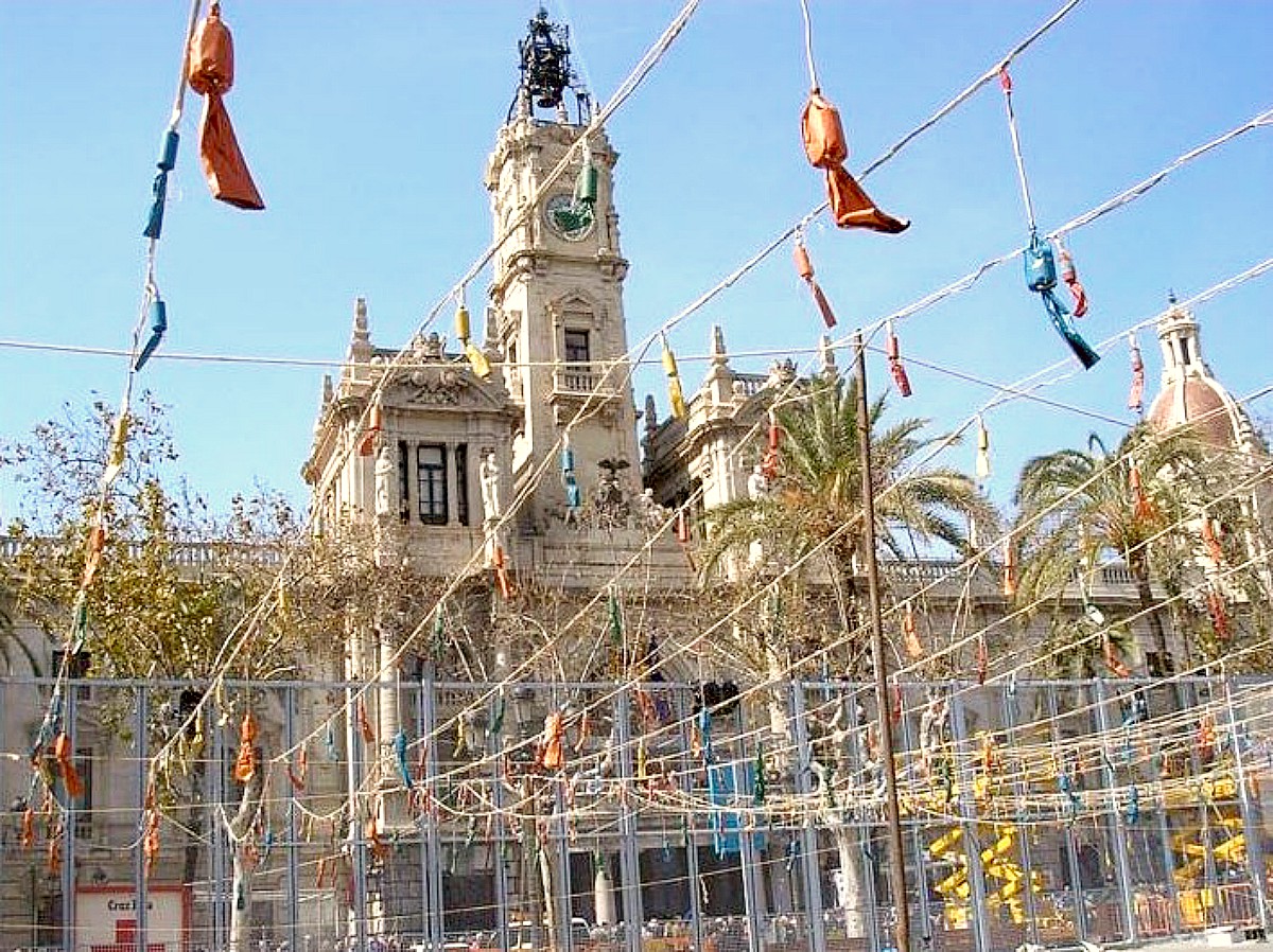 Fallas 2017 Una empresa pirotécnica dirigida por una mujer disparará la mascleta del Día Internacional de la mujer