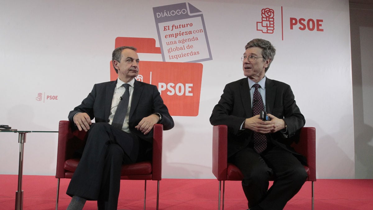 El ex presidente José Luis Rodríguez Zapatero y Jeffrey Sachs. (Foto: F. Toledo)