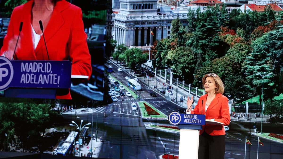 María Dolores de Cospedal interviene durante el Congreso regional del PP de Madrid. (Foto: EFE)