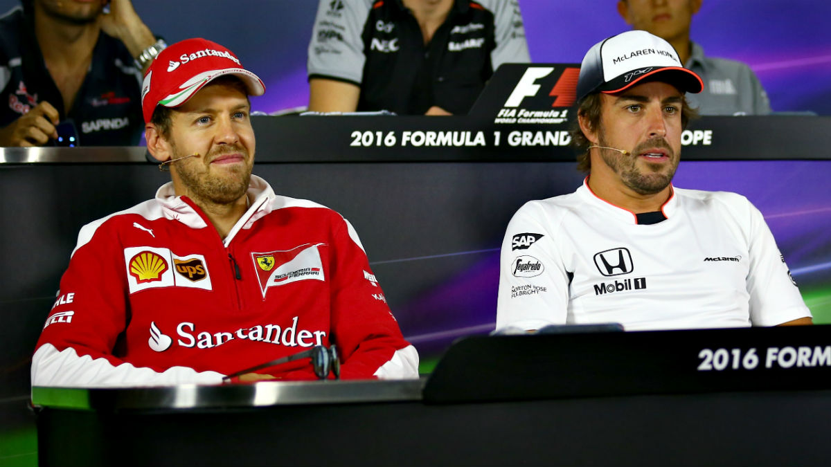 Sebastian Vettel considera que el nivel que tiene hoy Ferrari es bastante mejor que el que tenía la escudería cuando Alonso estaba en ella. (Getty)