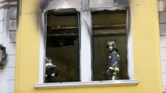 Bomberos en un incendio (Foto: Efe).