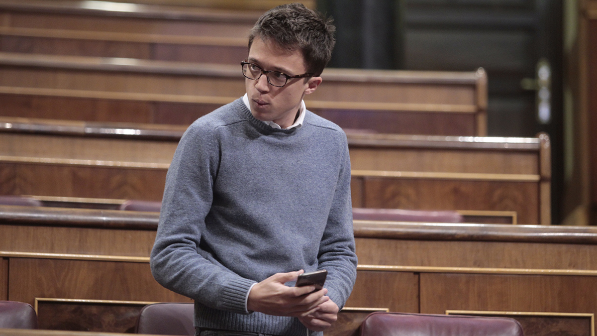 Iñigo Errejón se queda solo en la bancada de Podemos en el Congreso (Foto: Francisco Toledo)