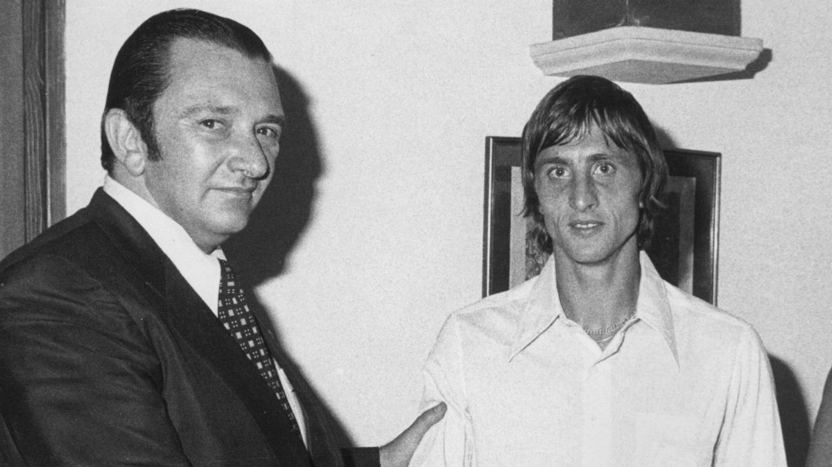 Agustí Montal y Johan Cruyff. (EFE)
