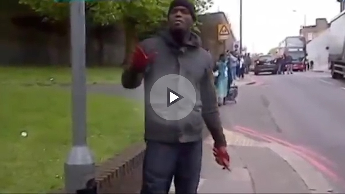 Dos hombre mataron y degollaron a grito de «Alá es grande» a un soldado británico en Londres en mayo de 2013