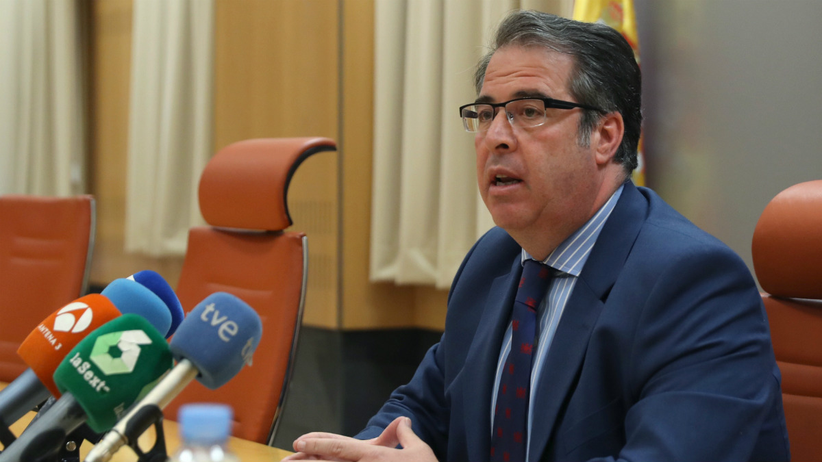 El director general de Tráfico, Gregorio Serrano, en rueda de prensa (Foto:EFE)