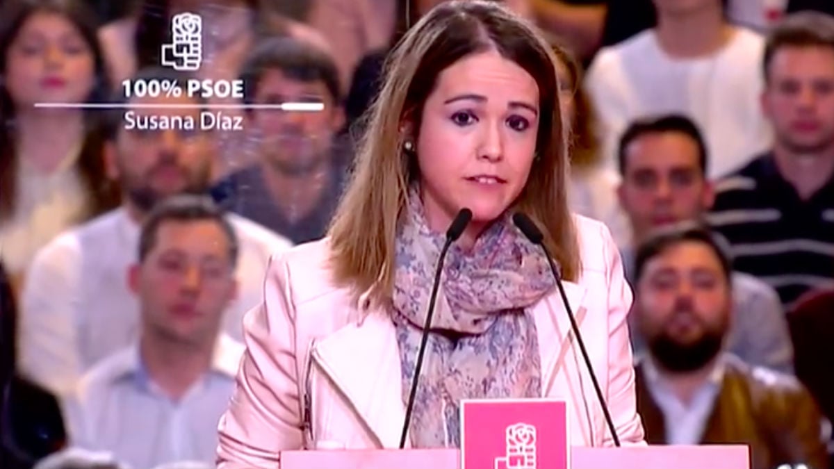 La socialista Estela Goikoetxea en el acto de Díaz. (Foto: Youtube)