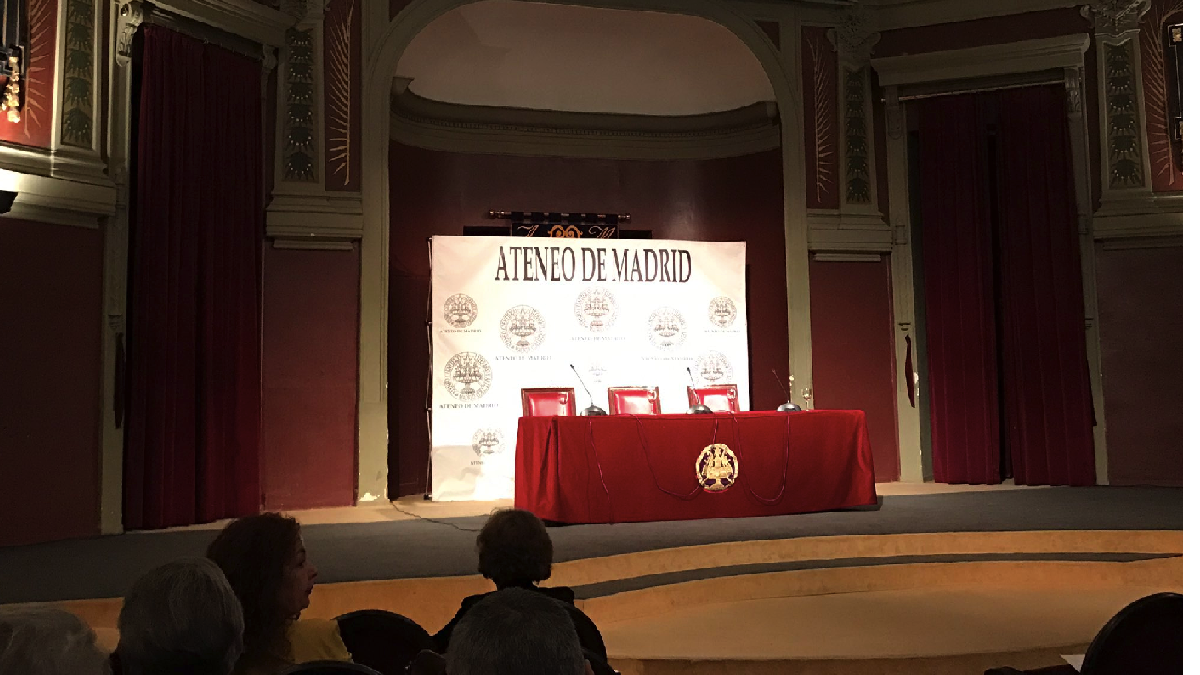 Interior del Ateneo de Madrid. (Foto: TW)