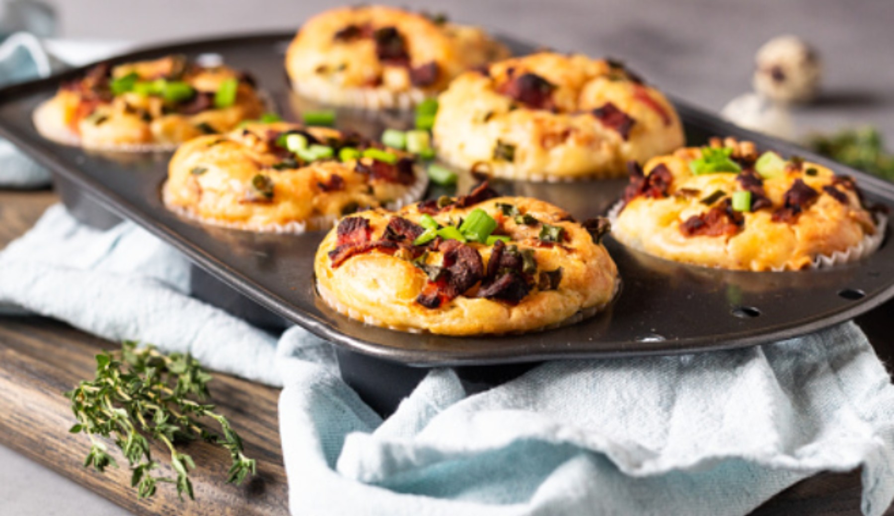 Muffins de jamón york y queso receta salada y saludable