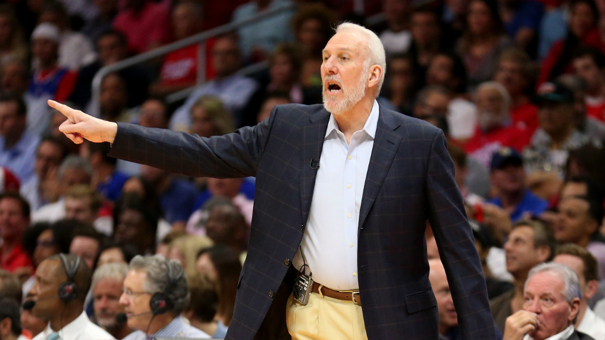 Popovich lleva al frente de los San Antonio Spurs más de dos décadas. (AFP)