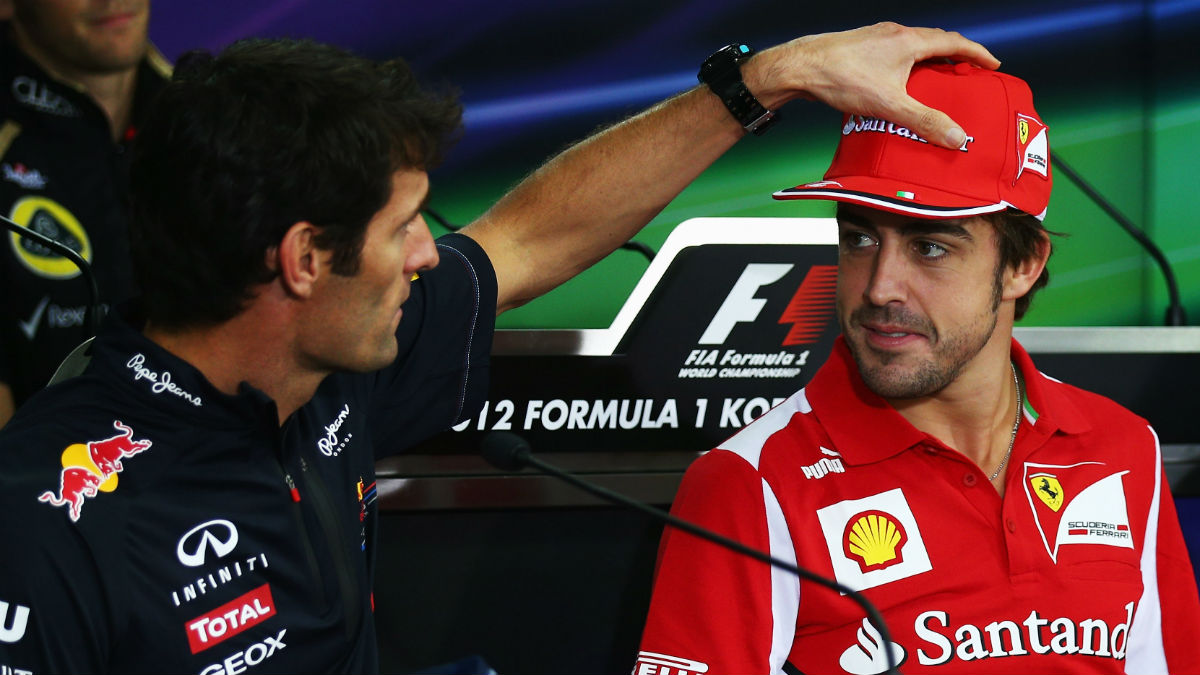 Mark Webber siente pena por la situación que está viviendo Fernando Alonso en McLaren, asegurando que el ser doblado carrera tras carrera tiene que ser muy duro. (Getty)
