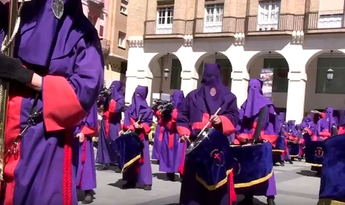 Semana Santa Huesca  Foto de archivo)