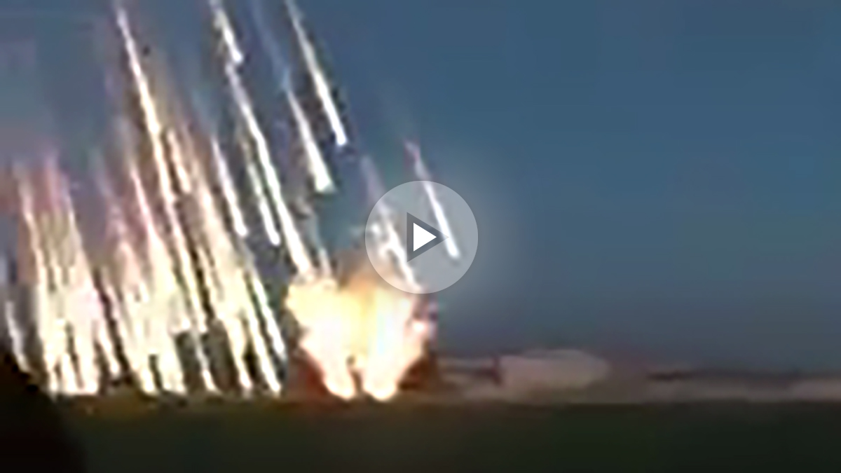 Bombas incendiarias de la aviación rusa sobre Idlib y Hama.
