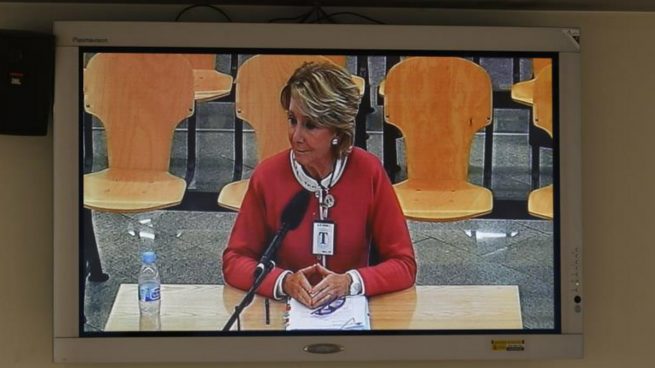 Esperanza Aguirre declarando como testigo en el juicio por el caso Gürtel. Foto: EFE