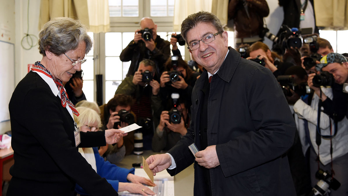 Jean-Luc Mélenchon votando (Foto: AFP)