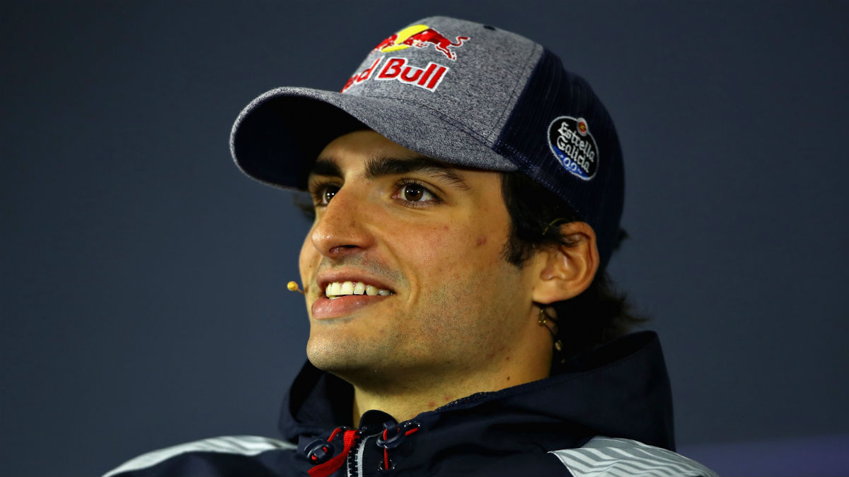 Carlos Sainz tiene claro que el año que viene quiere un coche competitivo, sea o no bajo el paraguas de Red Bull. (Getty)